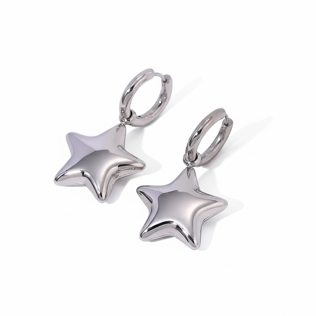 Aretes Dorados Tipo Argolla con Estrella Colgante